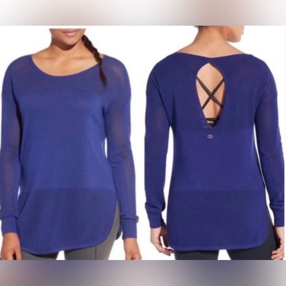CALIA by Carrie Underwood Long Sleeve Open-Back Athletic Gym Top in Deep Blue